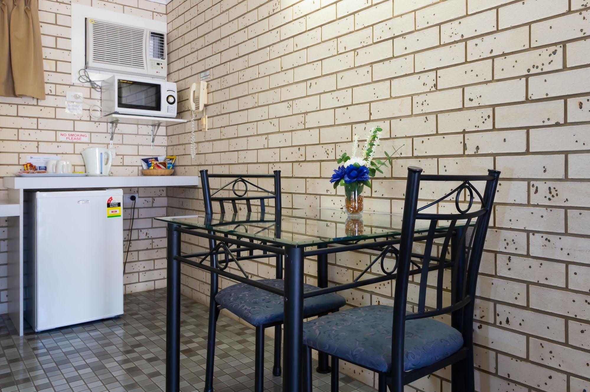 Cara Motel แมรีโบโรห์ ภายนอก รูปภาพ