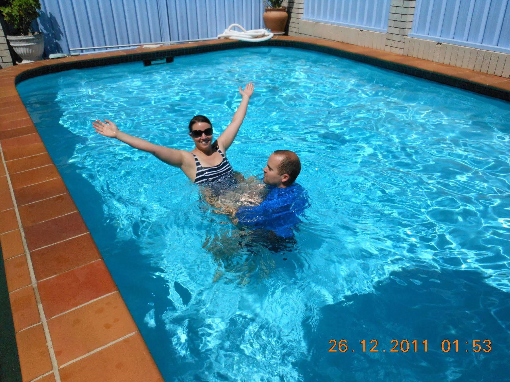 Cara Motel แมรีโบโรห์ ภายนอก รูปภาพ