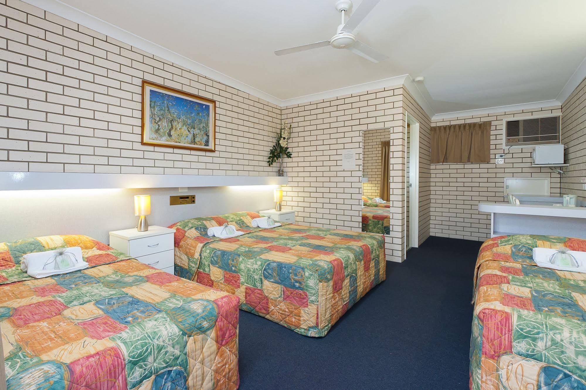 Cara Motel แมรีโบโรห์ ภายนอก รูปภาพ